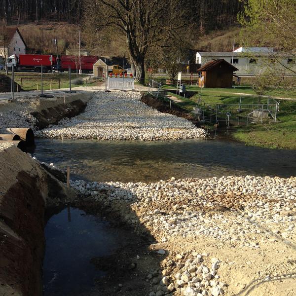 Lauterachbrücke Sportplatz Kastl